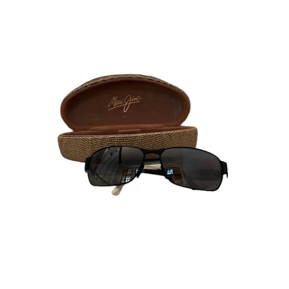 Maui Jim Unisex Black Coral Polarized Rectangular Sunglasses - Picture 6 of 7